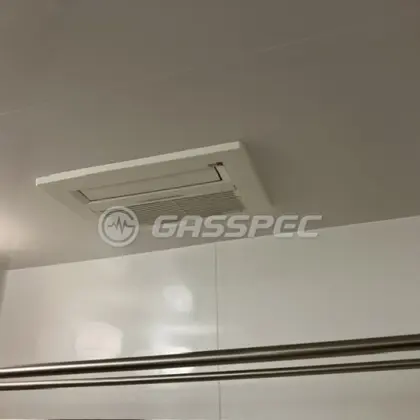 施工前の浴室乾燥機（ABD-3304KCSK-J3）