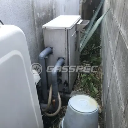 施工前の給湯器（OW-4TAHZ）