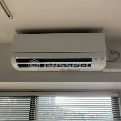 施工後のエアコン（三菱 MSZ-GV5625S-W）