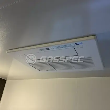 施工後の浴室乾燥機（リンナイ RBH-C3302K1P）