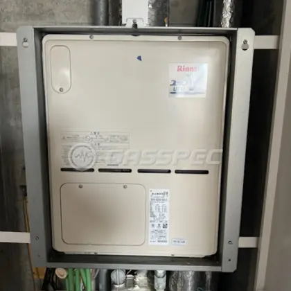 施工前の暖房熱源機（RUFH-VD2401AU2-3）