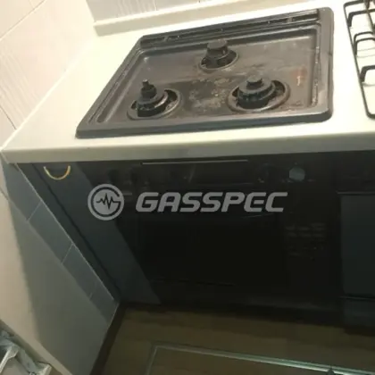 施工前のビルトインガスコンロ（QG3050F1（DG3050NR）/QGDR404E（GMO-S3600））