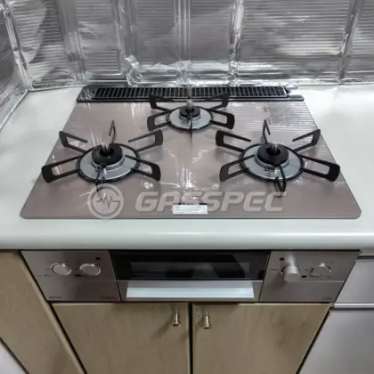 施工後のビルトインガスコンロ（リンナイ RHS31W42J2RSTW）
