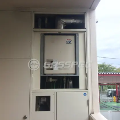 施工前の暖房熱源機（RUFH-VD2400SAU2-3）