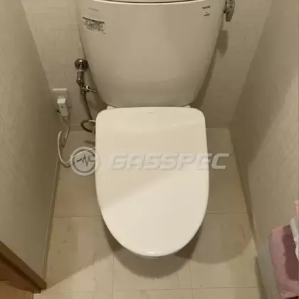 施工後の便座（TOTO TCF4714AM#NW1）