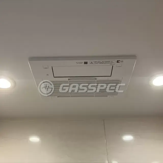 交換後の浴室乾燥機（リンナイ RBH-C3302K3P）