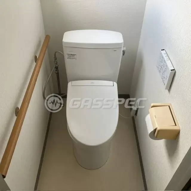 交換後のトイレ（TOTO CS232BM+SH232BAK#NW1）