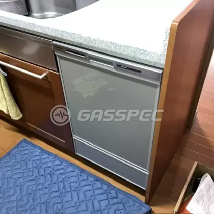 施工後のビルトイン食洗機（パナソニック NP-45MD9S）