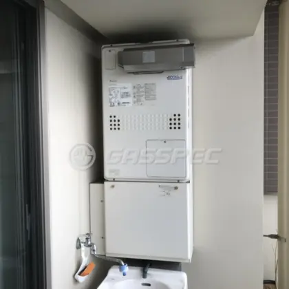 施工前の暖房熱源機（GTH-C2439AWX3H-L）