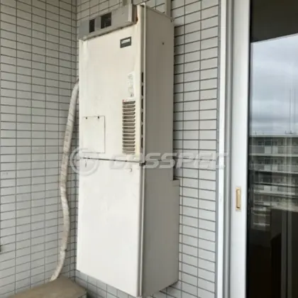 施工前の暖房熱源機（AT-4200ARS1AW3Q）