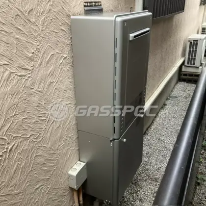 施工後の給湯器（ノーリツ GT-C2472SAW-1 BL）