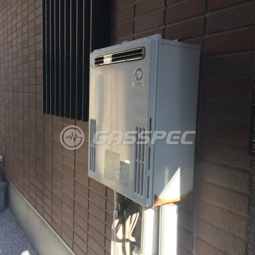 交換前の給湯器（パーパス GX-244AW）