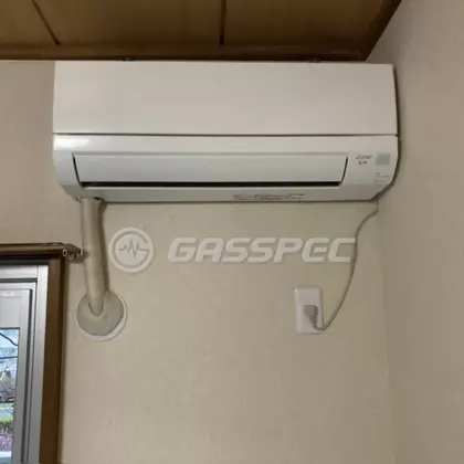 施工後のエアコン（三菱 MSZ-GV2225-W）