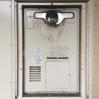 施工前の暖房熱源機（RUFH-V2400AT2-3）