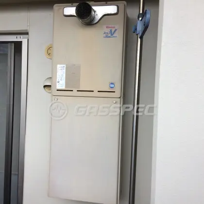 施工前の給湯器（RUF-V2401SAT）