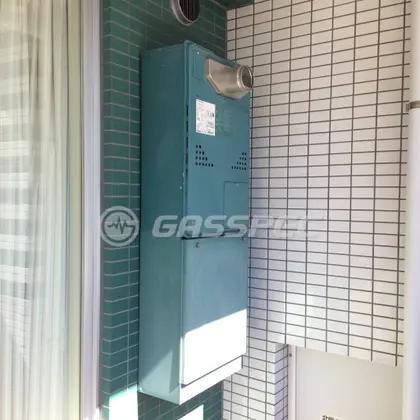 施工前の暖房熱源機（GTH-C2436AWX6H-T）