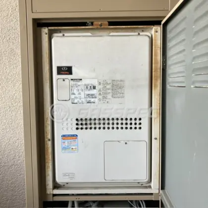 施工前の暖房熱源機（GTH-2434AWX6H-H）