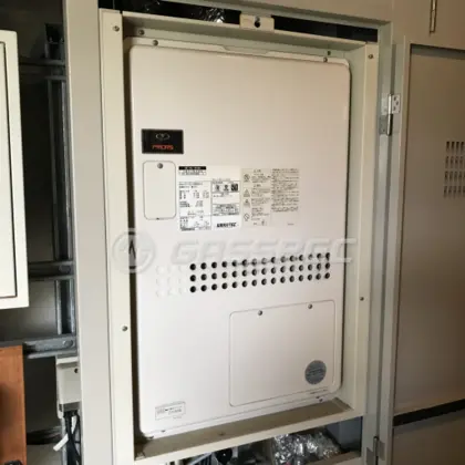 施工前の暖房熱源機（GTH-2417SAWX6H-H）