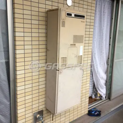 施工前の暖房熱源機（RUFH-2405AW2-3）