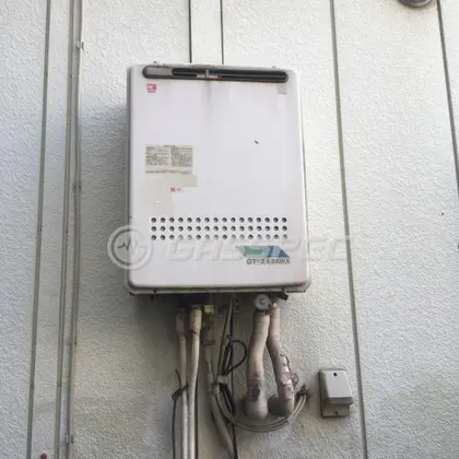 施工前の給湯器（GT-243AWX-1）