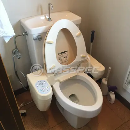 施工前の便座