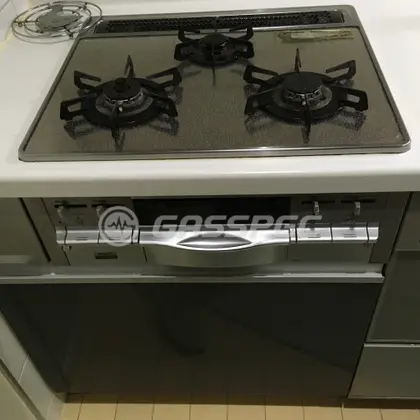 施工前のビルトインガスコンロ（DW32C8DTR）