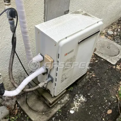 施工前の給湯器（GRQ-1628SAX-1）