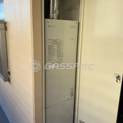 施工前の給湯器（AD-200FFA）