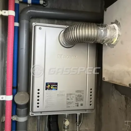 施工後の給湯器（ノーリツ GT-C2472SAW-T-1 BL）