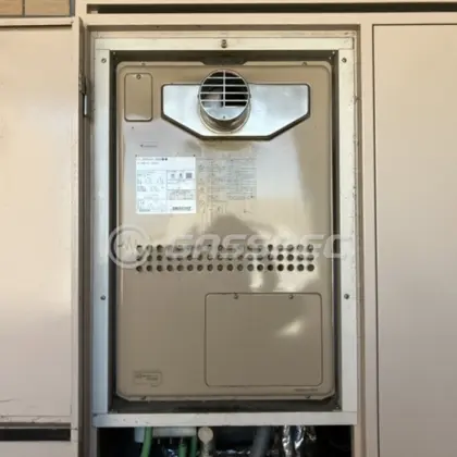 施工前の暖房熱源機（GTH-2413AWXH-T）