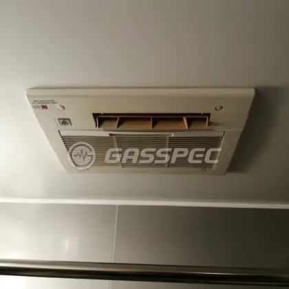 施工前の浴室乾燥機（RBH-C333K1SNP）