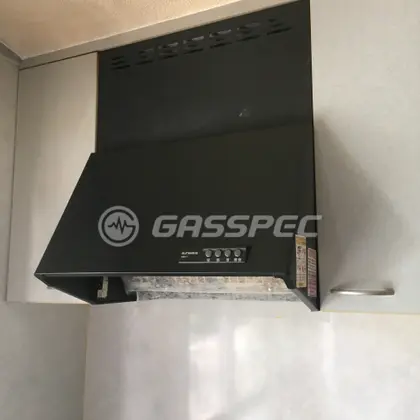 施工前のレンジフード（NBH-1）