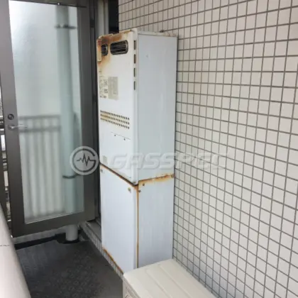 施工前の暖房熱源機（GTH-2413AWXH）