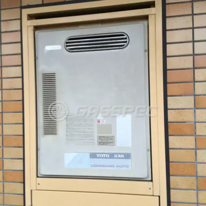 施工前の給湯器（RGE16CS1-S）
