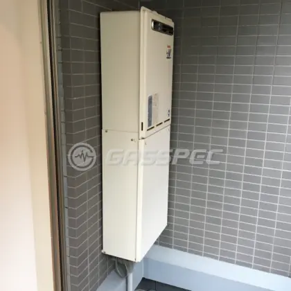 施工前の給湯器（RUF-V2401SAW）