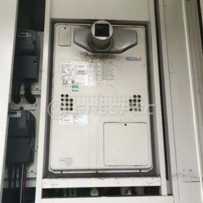 施工前の暖房熱源機（GTH-C2439SAWX3H-T）