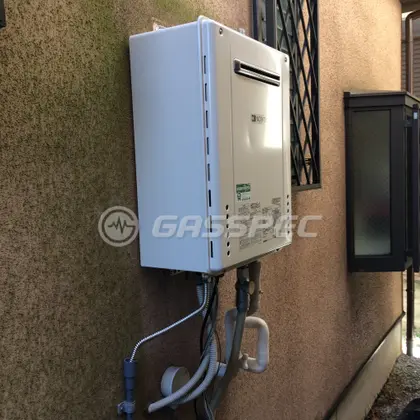 施工後の給湯器（ノーリツ GT-C246AWX BL）