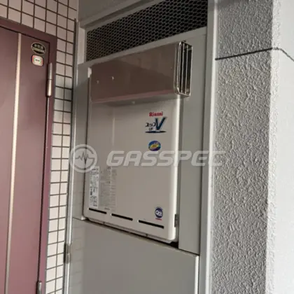 施工前の給湯器（RUF-V2405SAA）