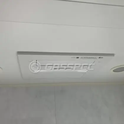 施工後の浴室乾燥機（リンナイ RBH-C4102K3P）