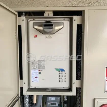 施工前の給湯器（GQ-1620AW-T）