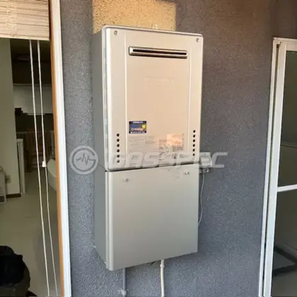 施工後の給湯器（ノーリツ GT-C2472SAW-1 BL）