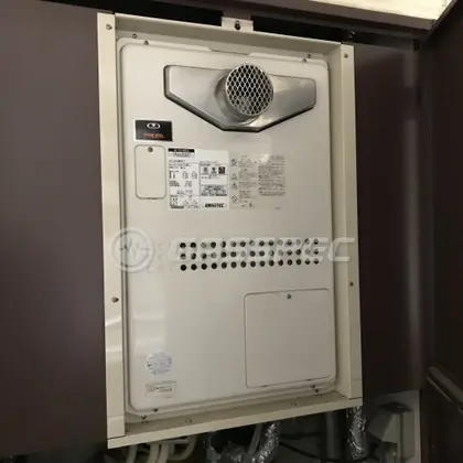 施工前の暖房熱源機（GTH-2434AWX6H-T）