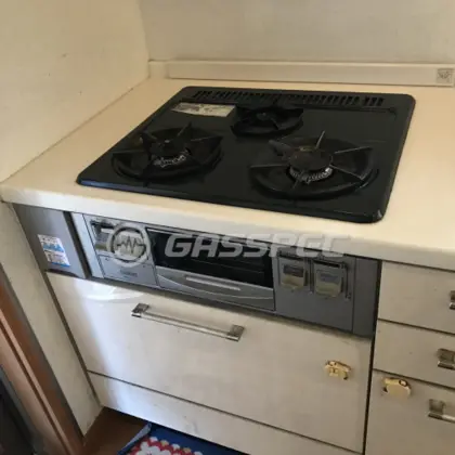施工前のビルトインガスコンロ（DG3295NQ1SV）
