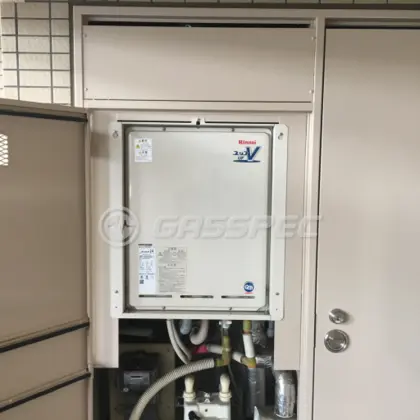 施工前の給湯器（RUF-V2400AU）