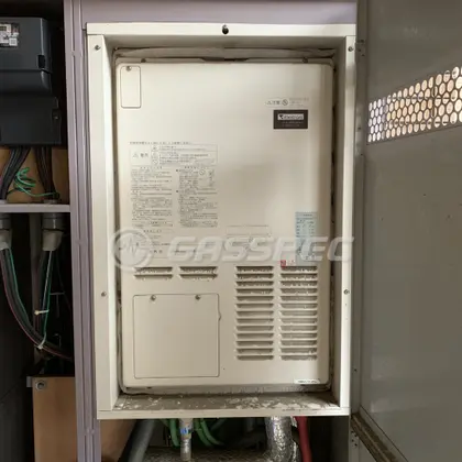 施工前の暖房熱源機（AT-4299ARSAW3Q-H）