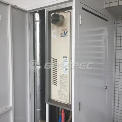 施工前の暖房熱源機（RUFH-VS2400AT2-3）