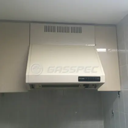 施工前のレンジフード（VL-60）