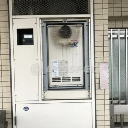 施工前の給湯器（RUF-VK2400SAT）