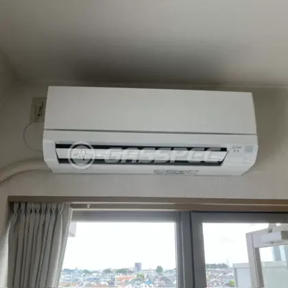 施工後のエアコン（三菱 MSZ-GV2226-W）