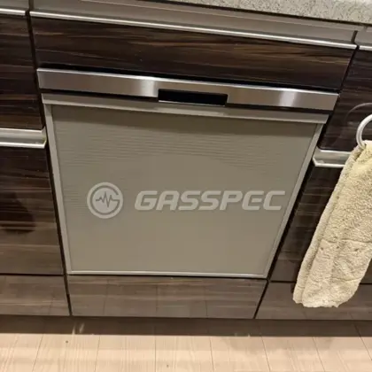 施工後のビルトイン食洗機（パナソニック NP-45BS1S）
